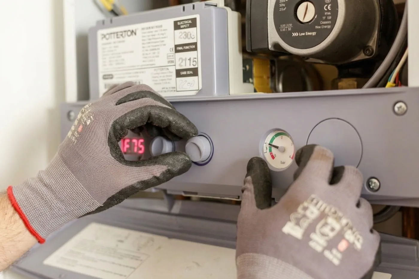 Diagnostic d'une panne de chaudière gaz à Créteil par DPC